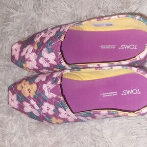 Toms Vibrant Purple and Yellow Slip-On Flats Used Twice.